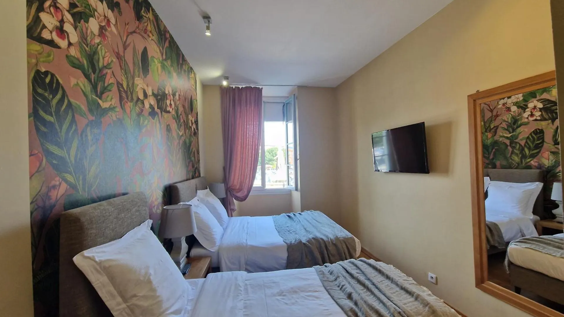 Hotel De La Mer Nice